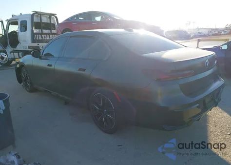 2025 BMW 740I из США, поврежденный, VIN WBA23EH07SCU90016